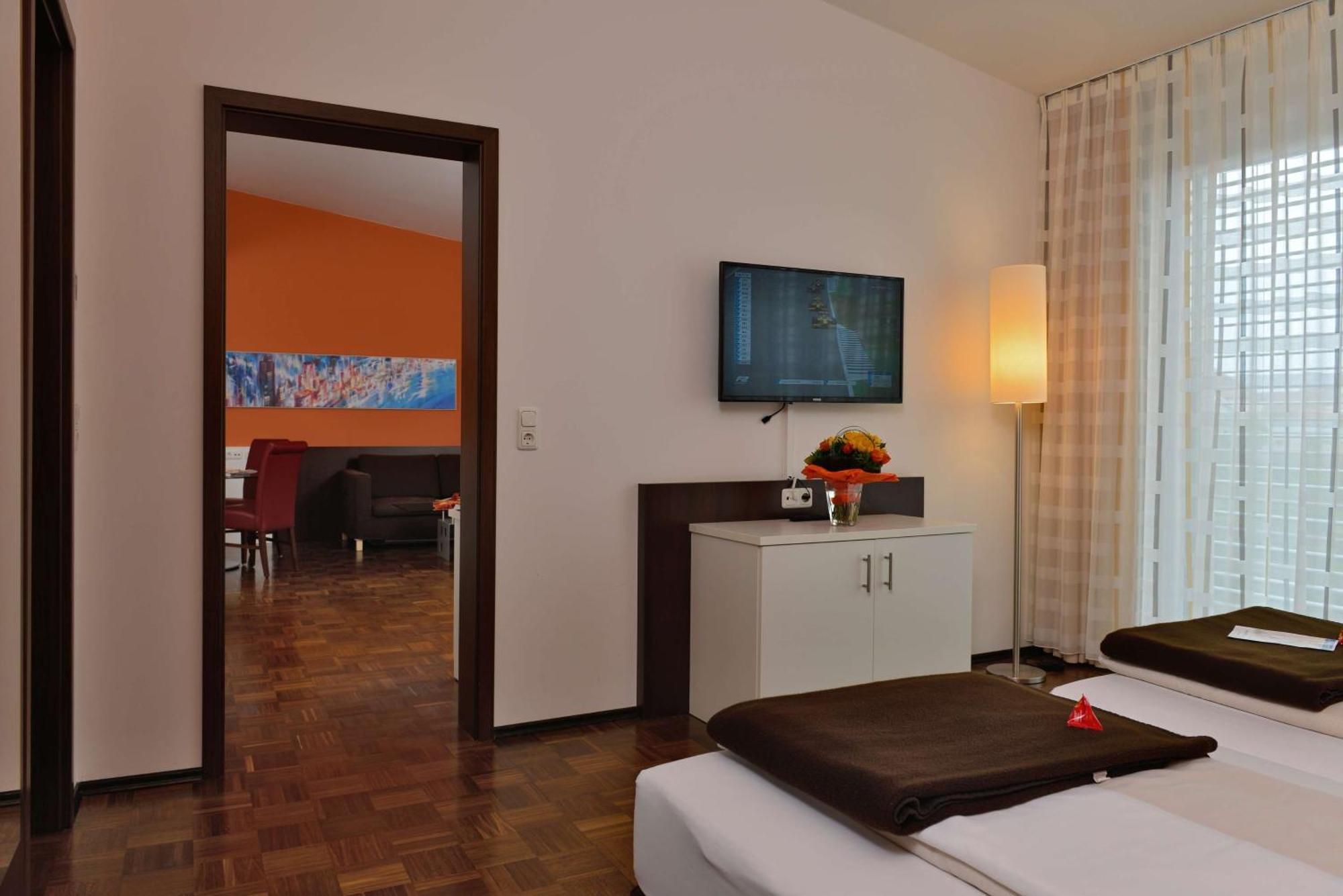 Best Western Plus Konrad Zuse Hotel Hünfeld Esterno foto